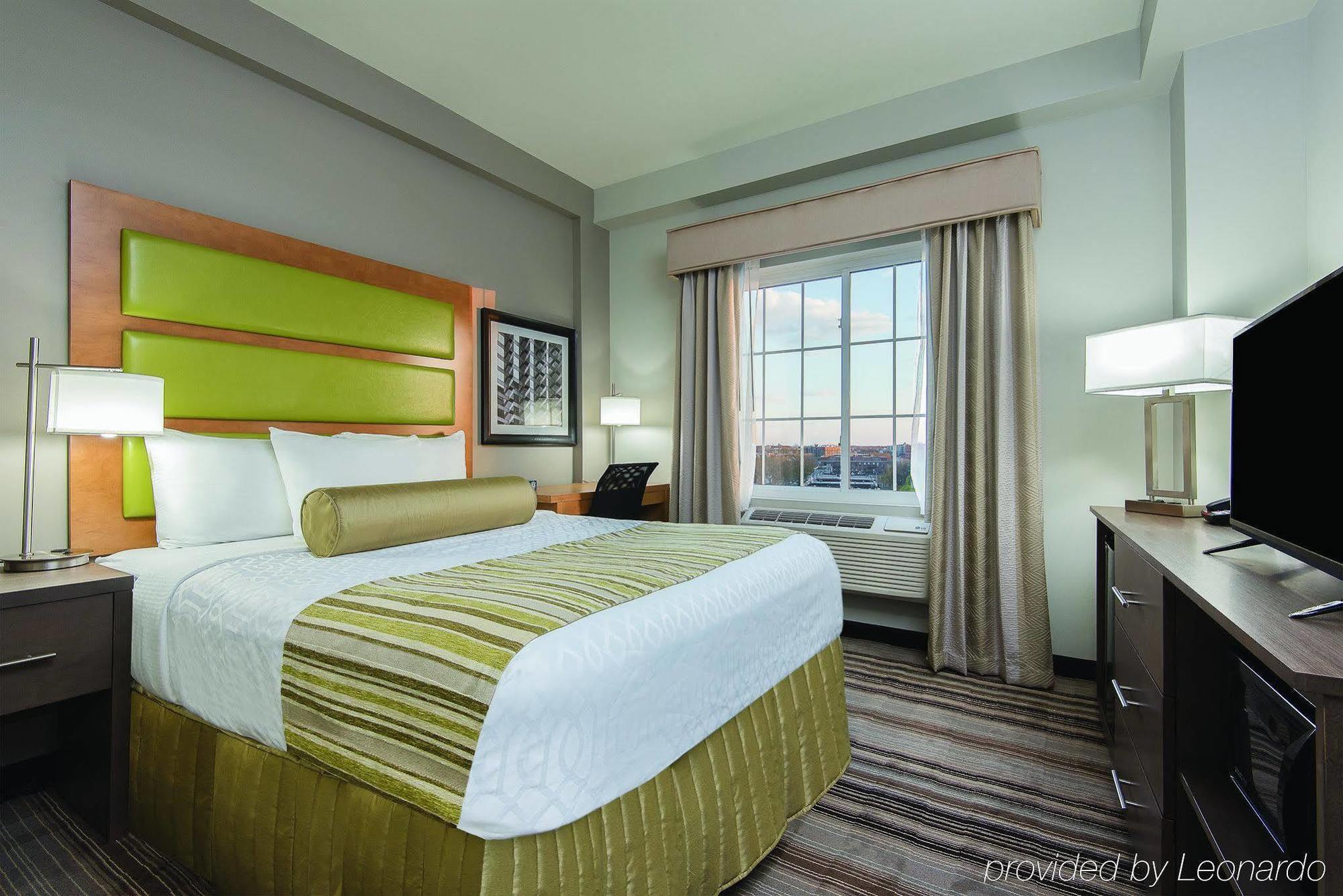 Hotel La Quinta By Wyndham Brooklyn East New York Exterior foto